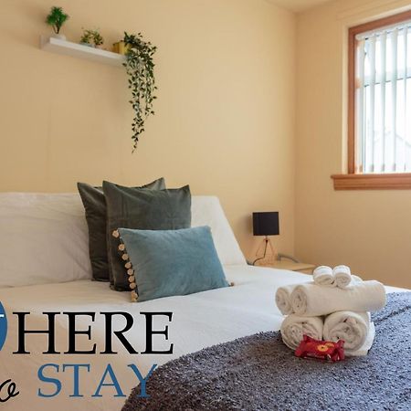 Lovely Apartment By The Hillwood Park-Free Parking Edimburgo Exterior foto